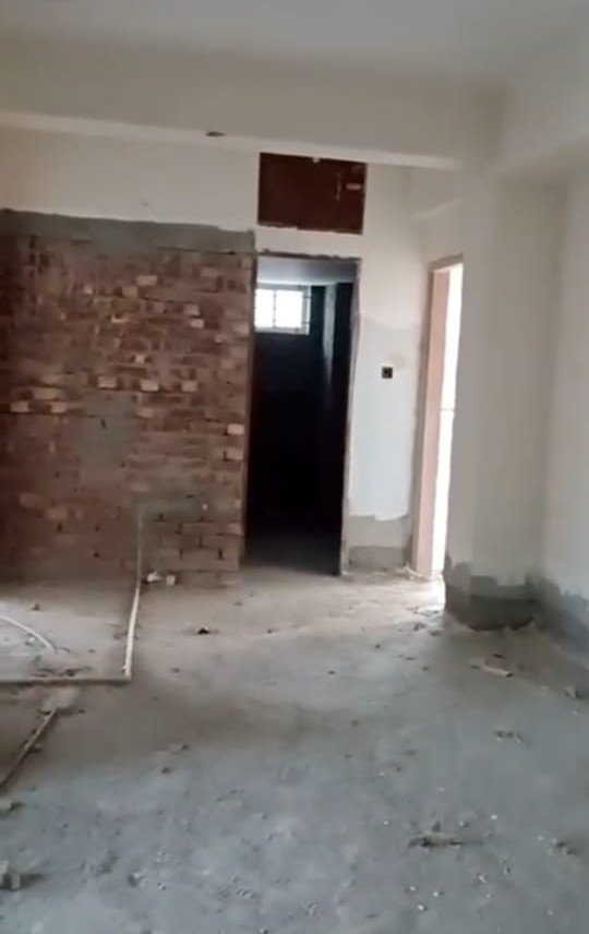 Ready Flat in - South Anandanagar, Badda