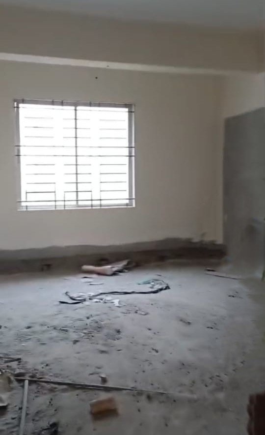 Ready Flat in - South Anandanagar, Badda