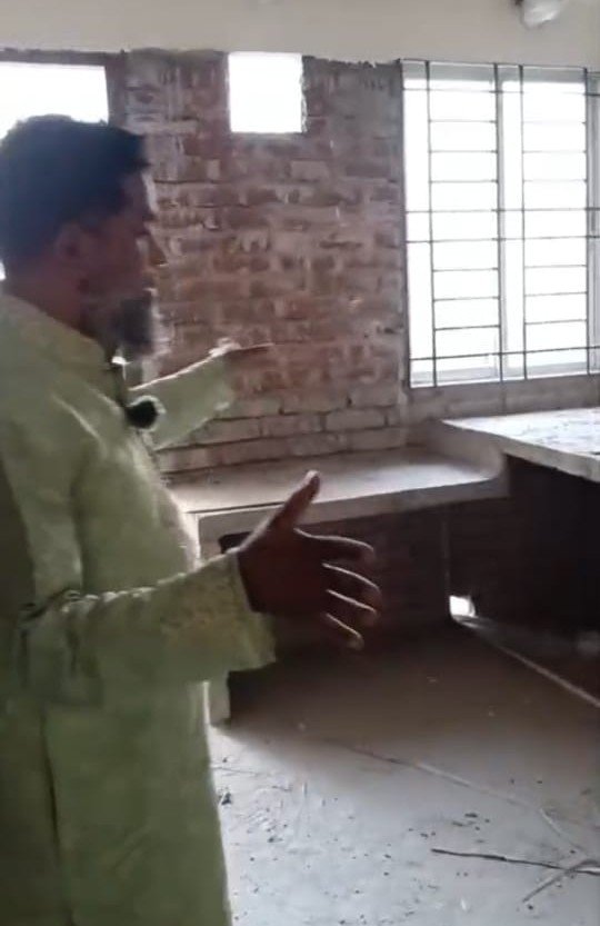 Ready Flat in - South Anandanagar, Badda