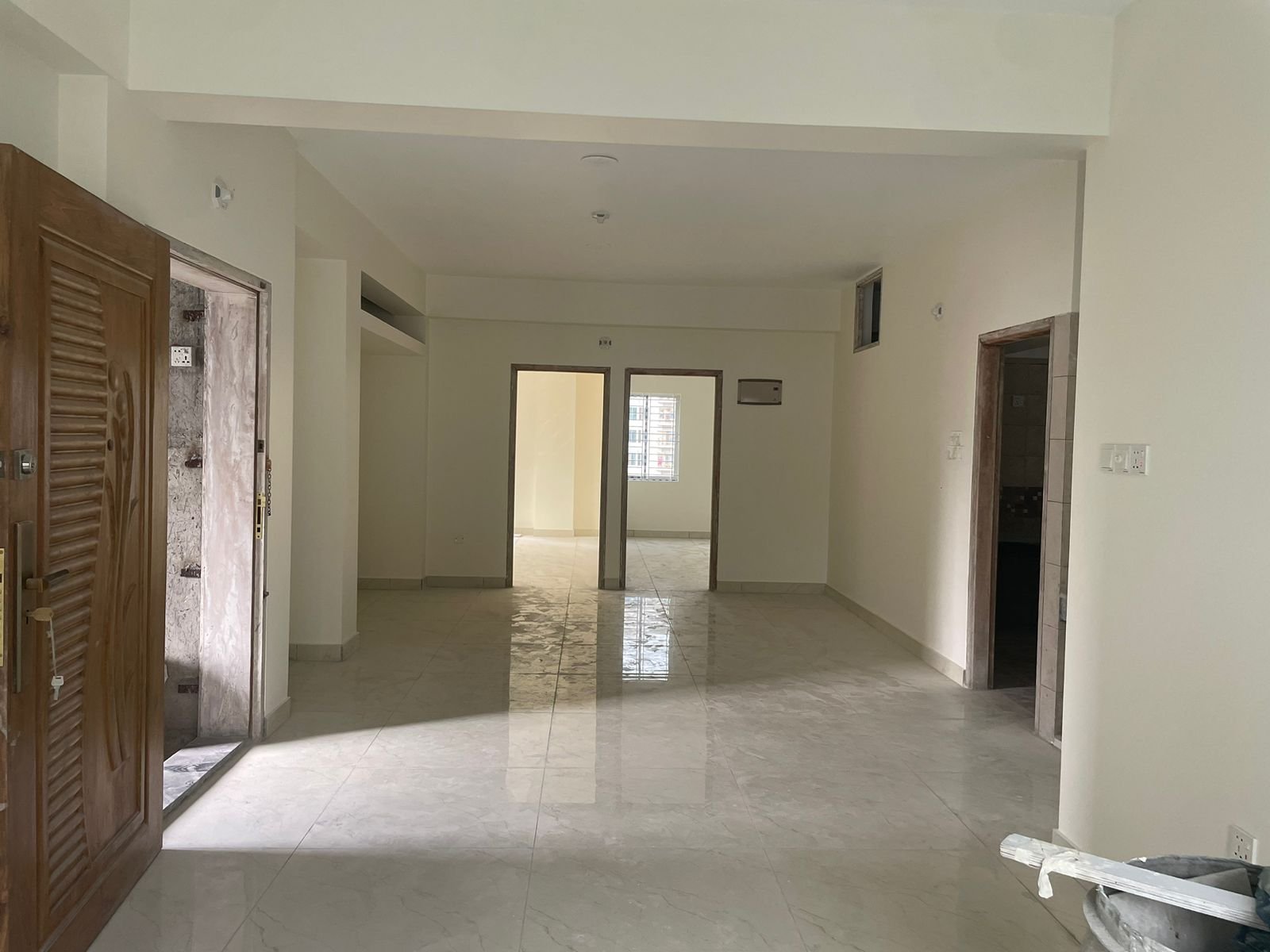 Ready Flat in Aftabnagar-Block - H